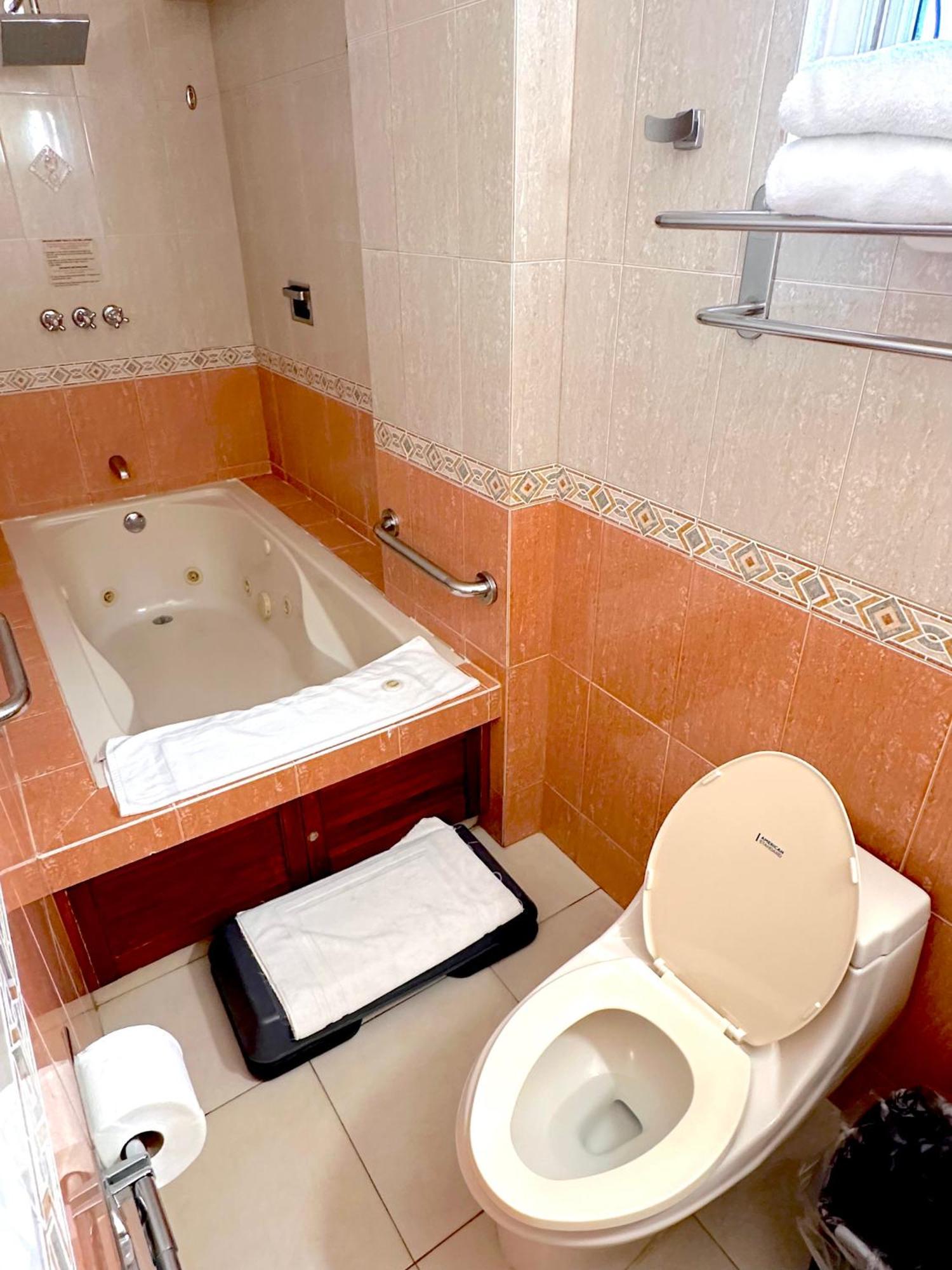 Hotel Andros Colon Bagian luar foto