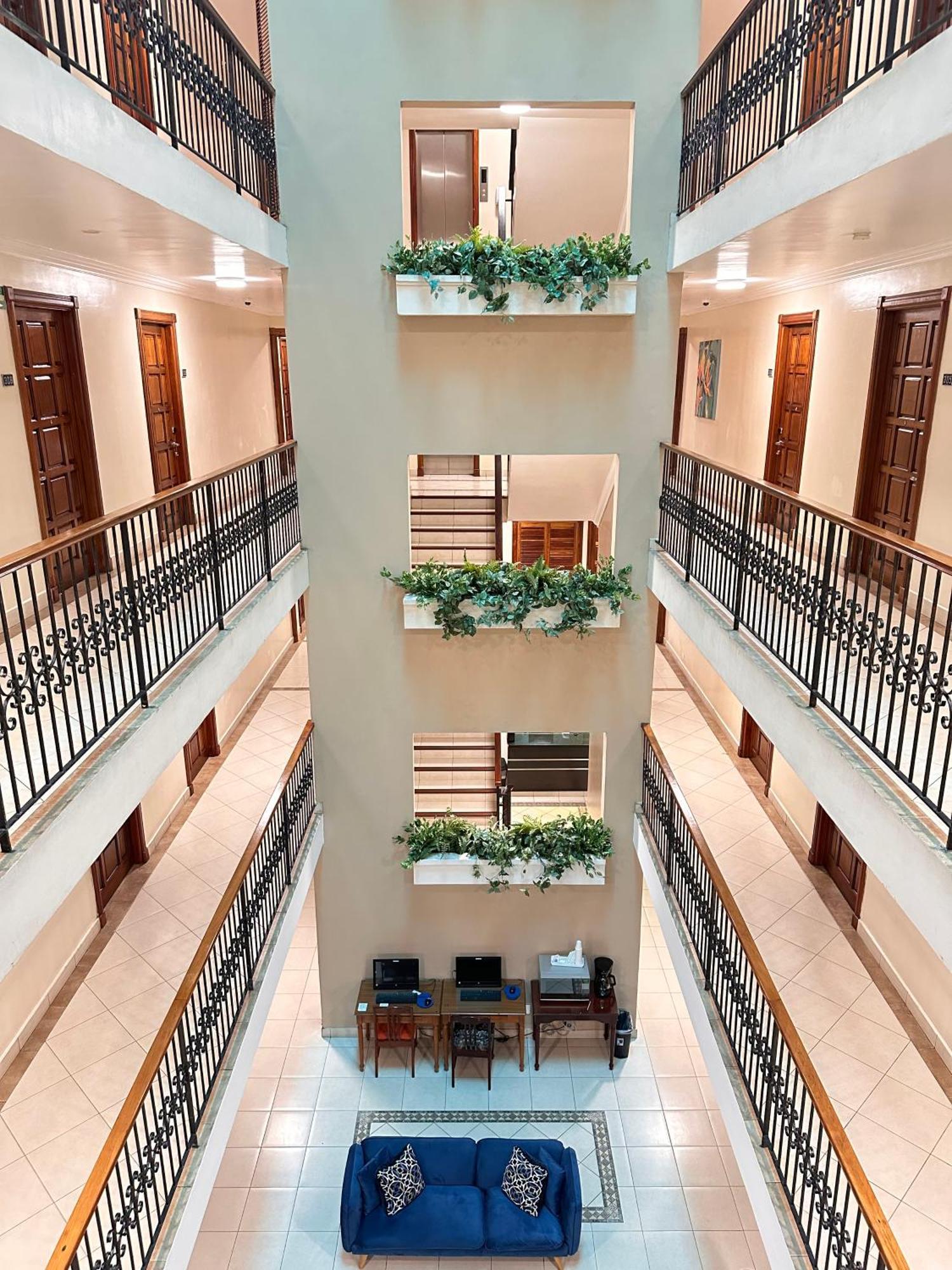 Hotel Andros Colon Bagian luar foto