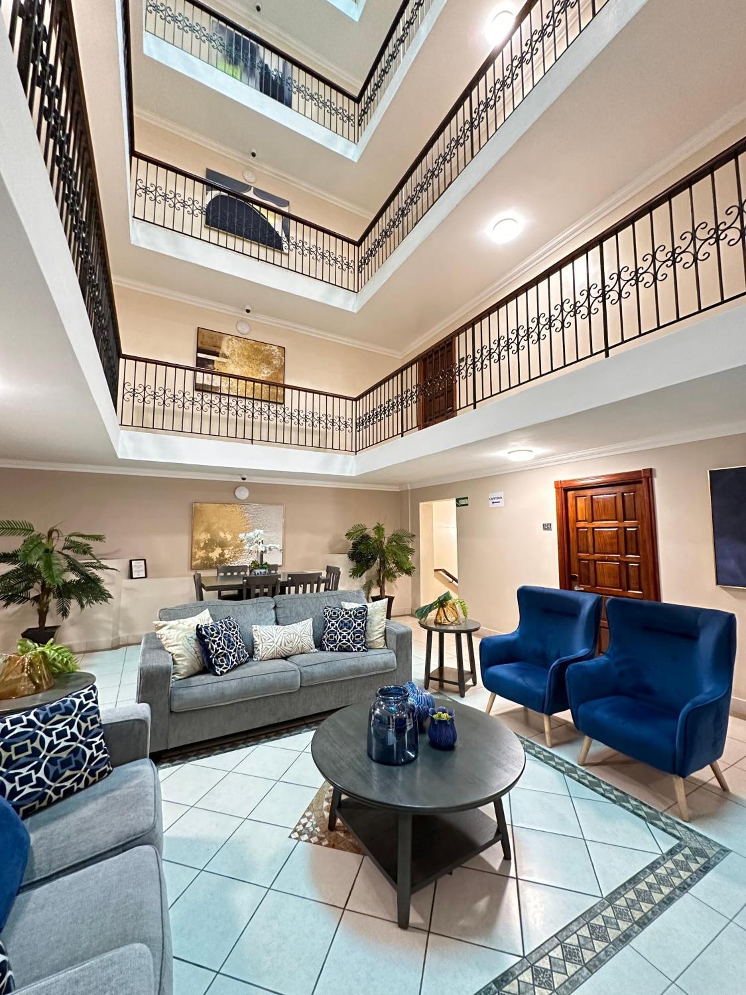 Hotel Andros Colon Bagian luar foto