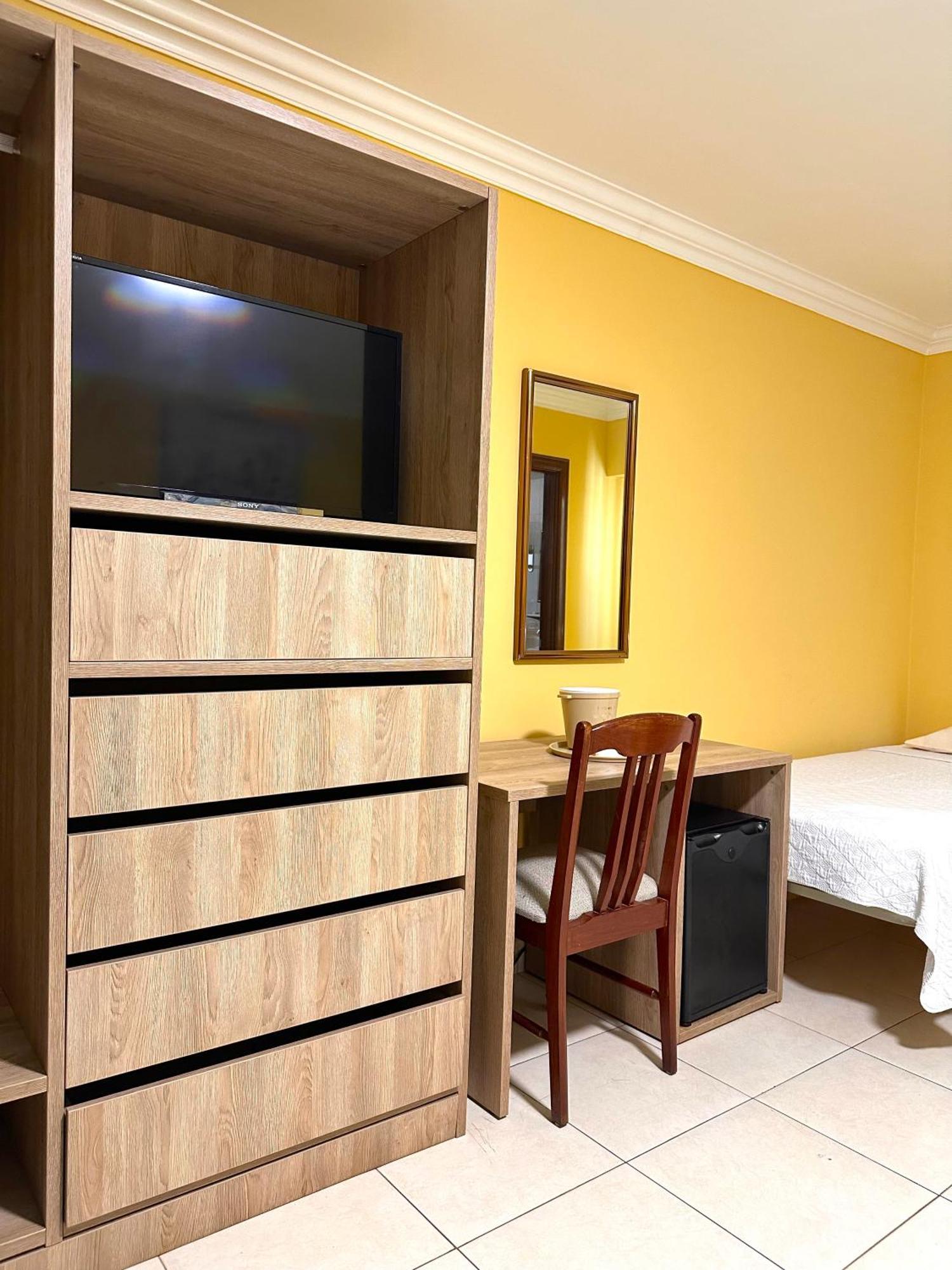 Hotel Andros Colon Bagian luar foto
